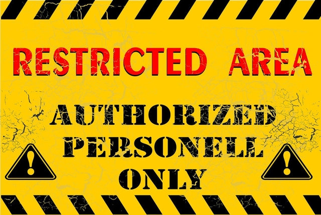 Retro dekor fémtábla, RESTICTED AREA, Méret:20x30cm